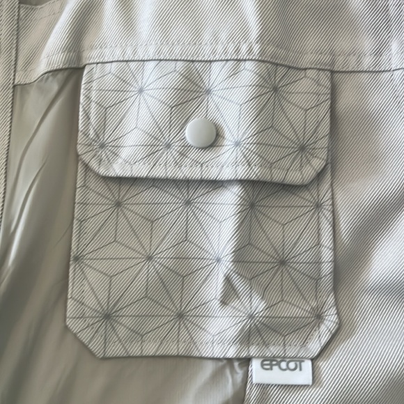 NWT Disney Parks Official Epcot Spaceship Earth Anniversary Jacket Size Large - Picture 3 of 8